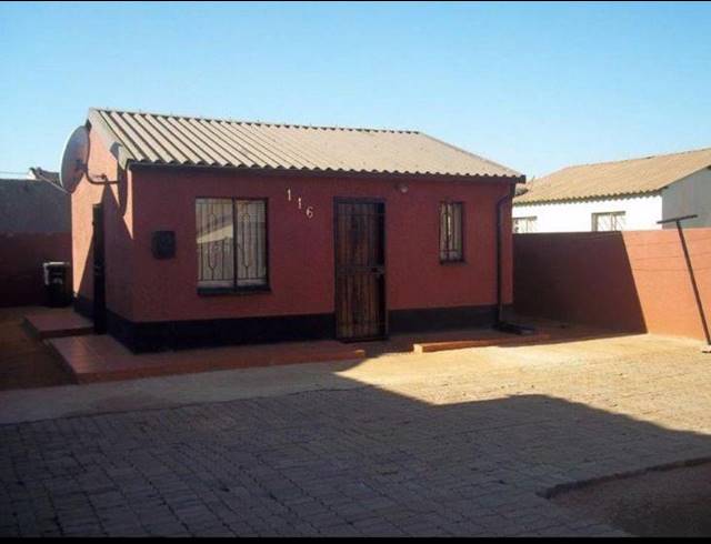 2 BEDROOM HOUSE FOR SALE IN ROODEKOP